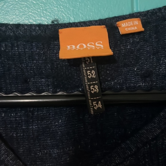 Hugo boss sweater/ long sleeve 48%cotton/22%poly/16%virgin wool/14% - Picture 2 of 5